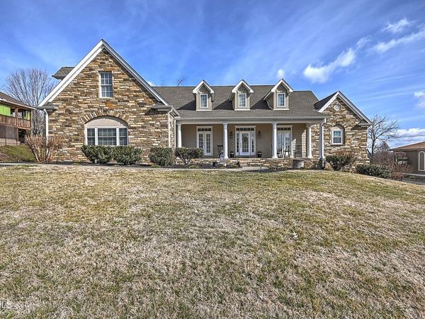 204 Strawberry Field Drive, Johnson City, TN 37604