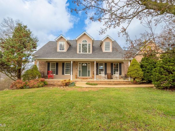 512 Wood View Court, Kingsport, TN 37664