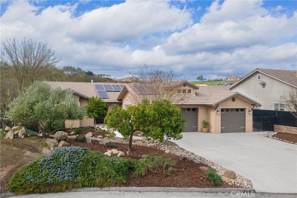 3645 Delaney Place, Paso Robles, CA 93446 Main Photo