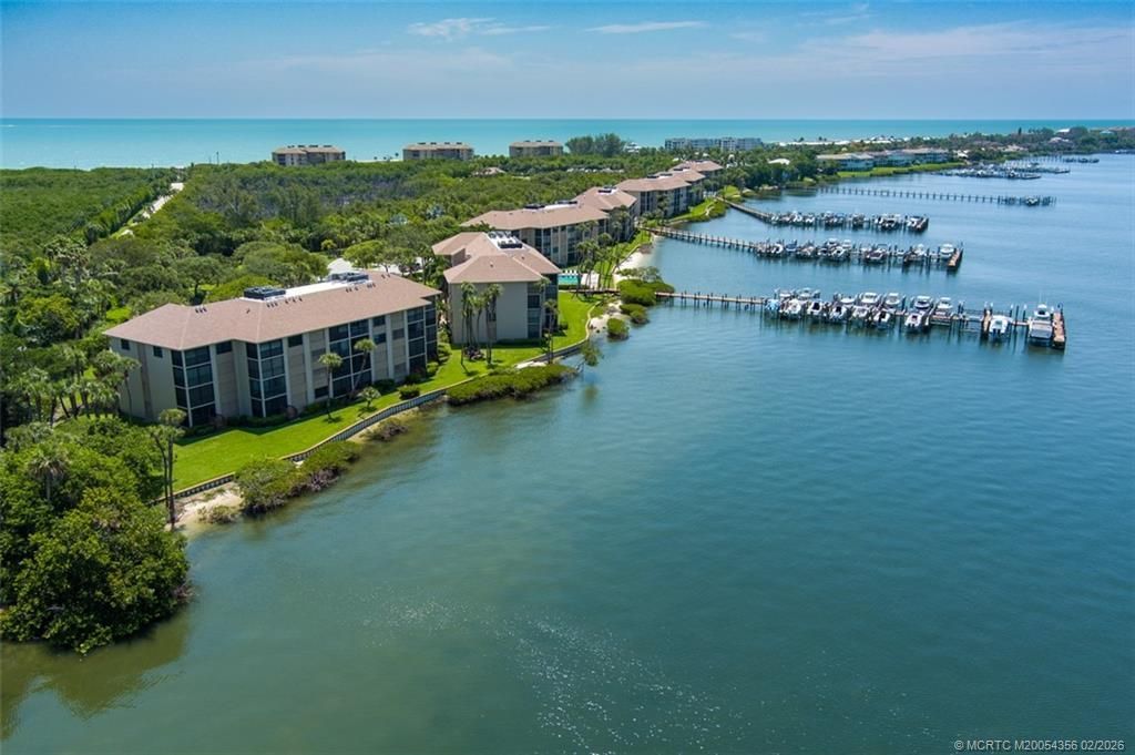 4680 NE Sandpebble Trace, Unit 305, Stuart, FL 34996 Photo