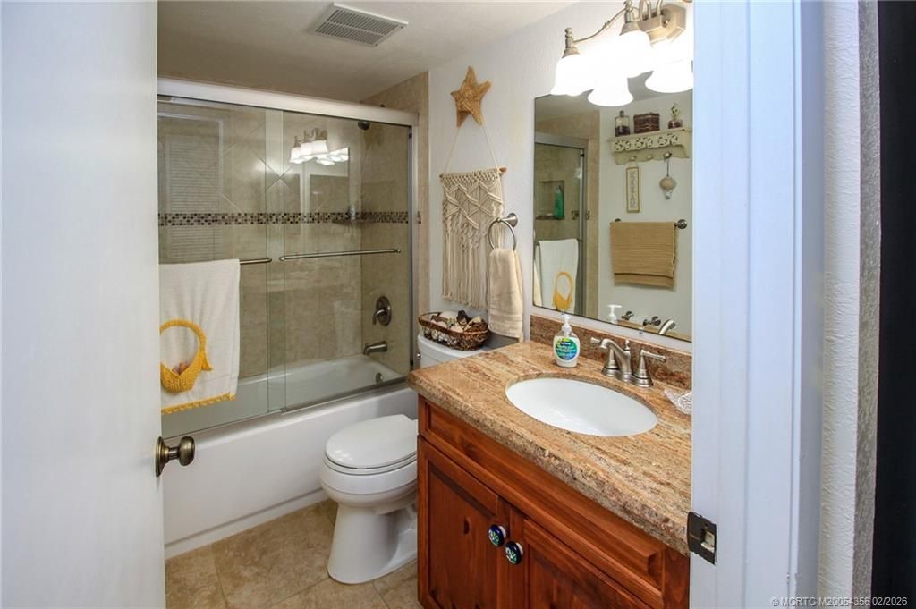 4680 NE Sandpebble Trace, Unit 305, Stuart, FL 34996 Photo
