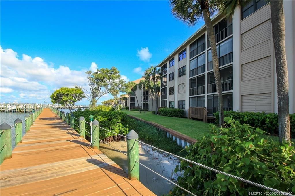 4680 NE Sandpebble Trace, Unit 305, Stuart, FL 34996 Photo