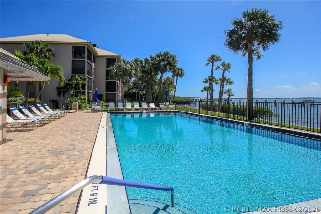 4680 NE Sandpebble Trace, Unit 305, Stuart, FL 34996 Photo