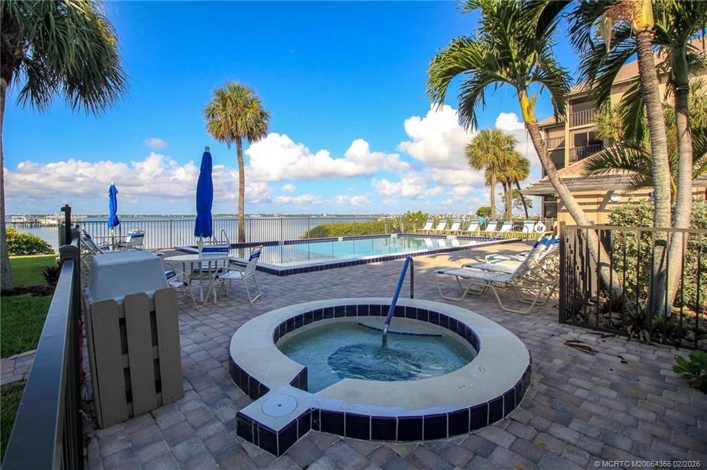 4680 NE Sandpebble Trace, Unit 305, Stuart, FL 34996 Photo