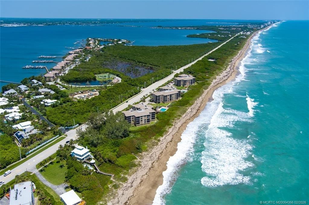4680 NE Sandpebble Trace, Unit 305, Stuart, FL 34996 Photo