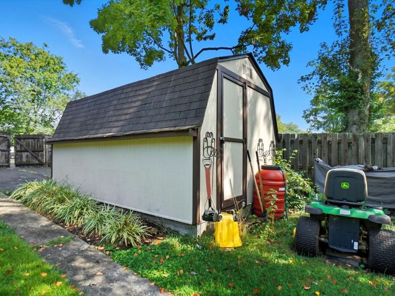 7835 Pfeiffer Road, Montgomery, OH 45242 Photo 51