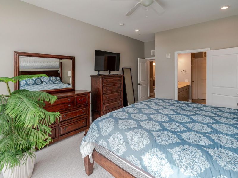 828 Bobcat Avenue, Unit 204, Columbus, OH 43212 Photo 21