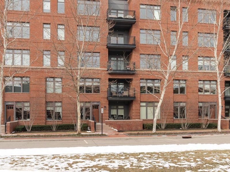 828 Bobcat Avenue, Unit 204, Columbus, OH 43212 Photo 4