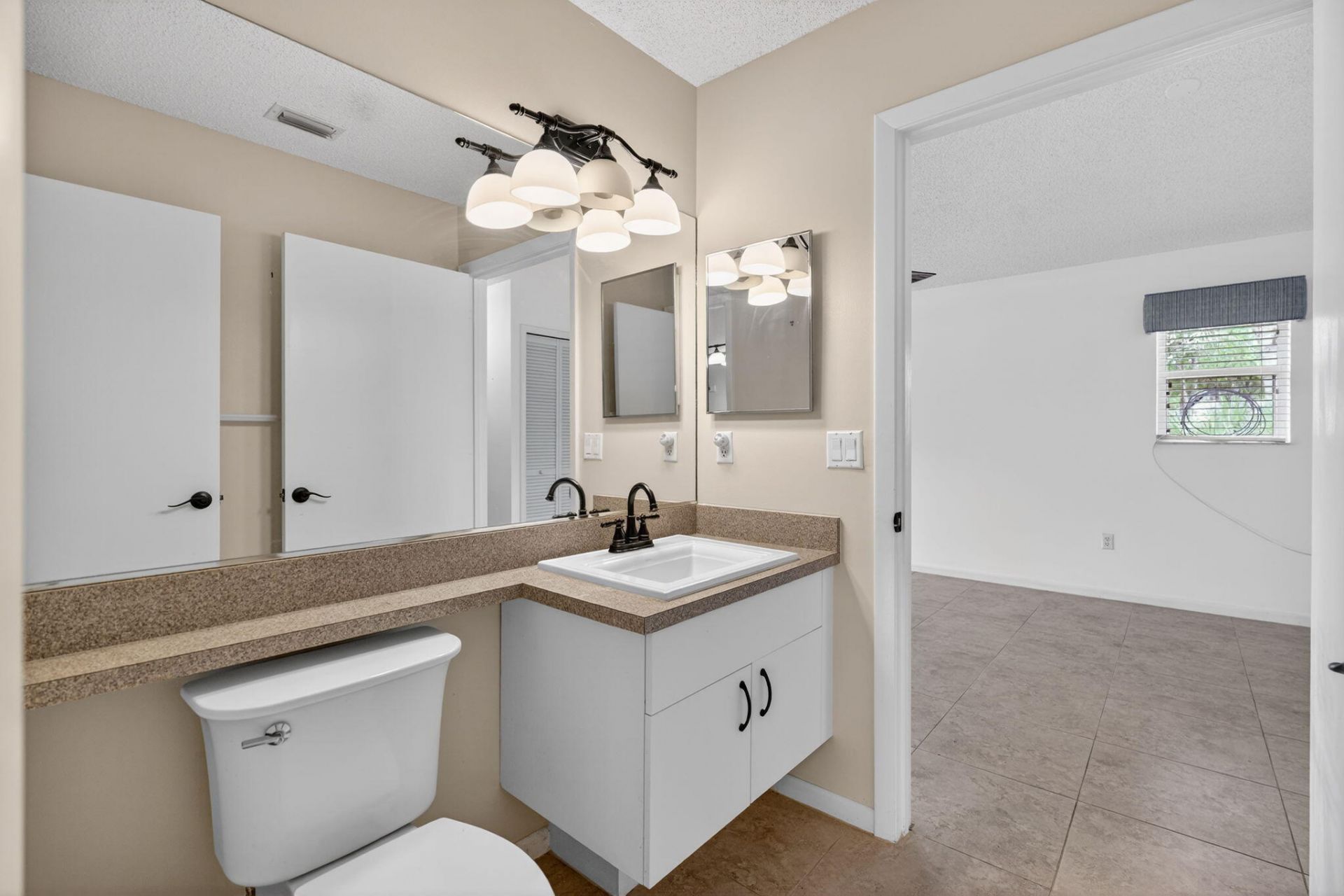 719 NW San Remo Circle, Port Saint Lucie, FL 34986 Photo