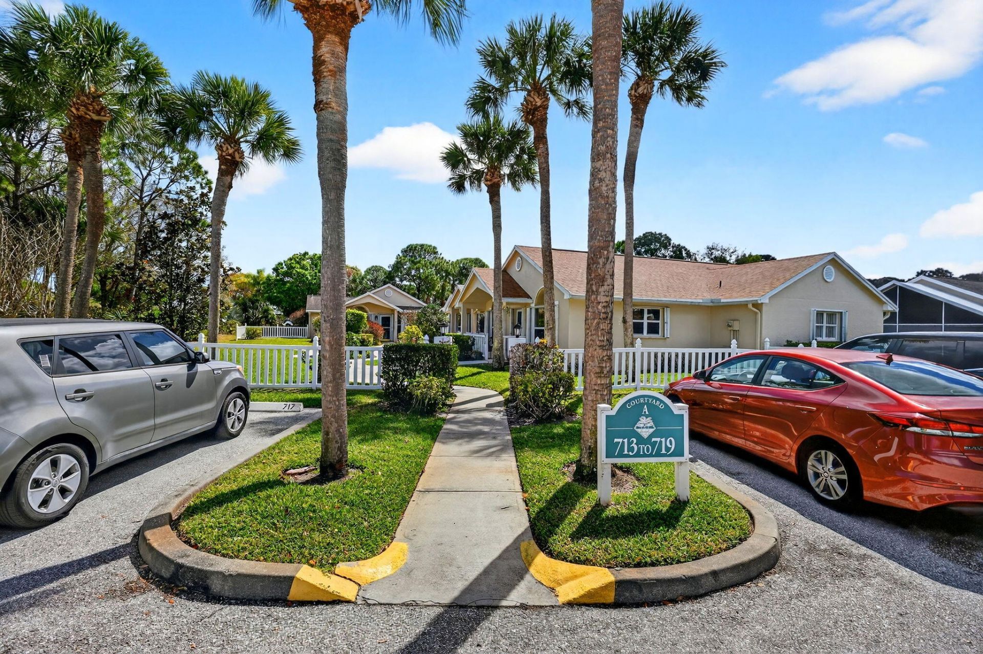 719 NW San Remo Circle, Port Saint Lucie, FL 34986 Photo