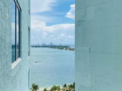 1900 N Bayshore Drive, Unit 1705, Miami, FL 33132 Photo