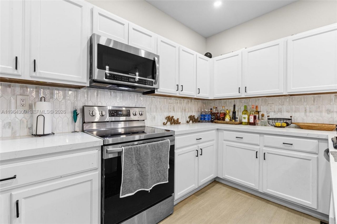 9011 SW 227th St, Unit 7, Cutler Bay, FL 33190 Photo