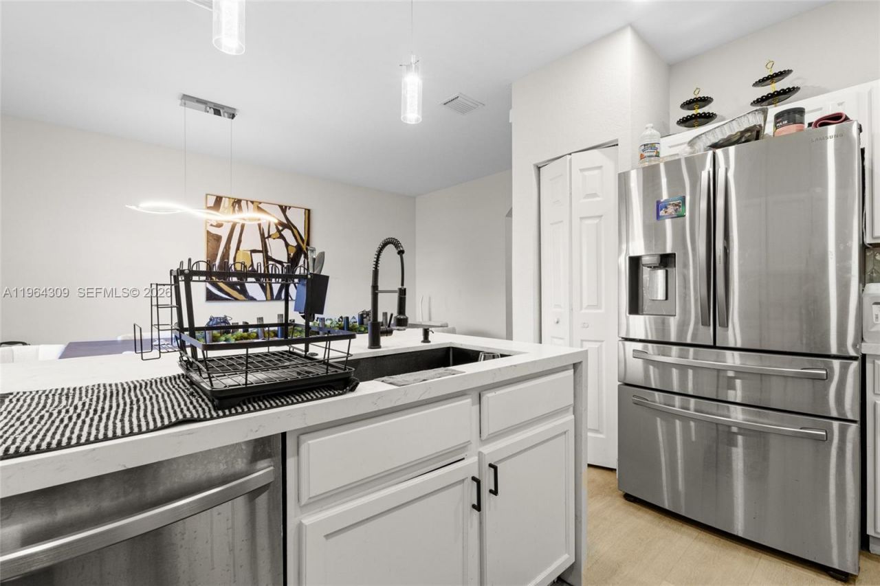 9011 SW 227th St, Unit 7, Cutler Bay, FL 33190 Photo