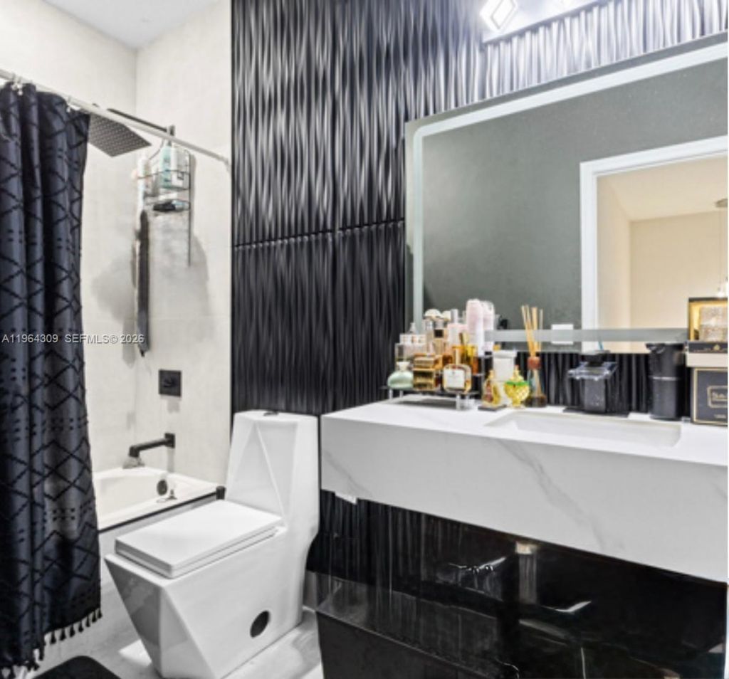 9011 SW 227th St, Unit 7, Cutler Bay, FL 33190 Photo