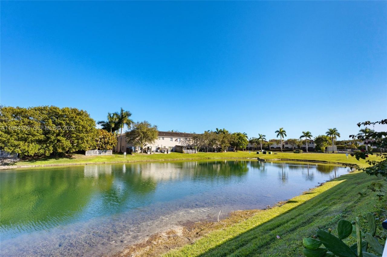 9011 SW 227th St, Unit 7, Cutler Bay, FL 33190 Photo