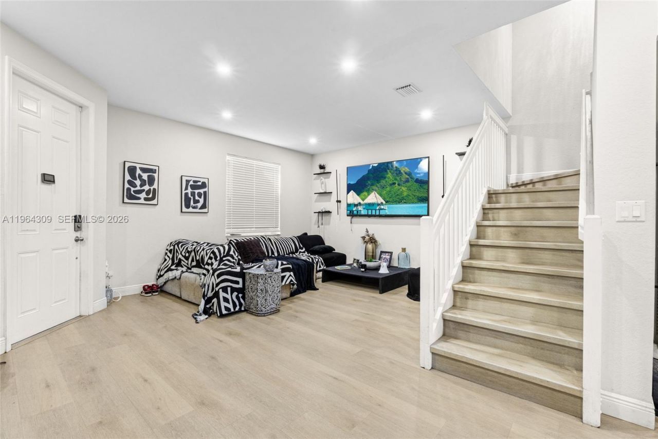 9011 SW 227th St, Unit 7, Cutler Bay, FL 33190 Photo