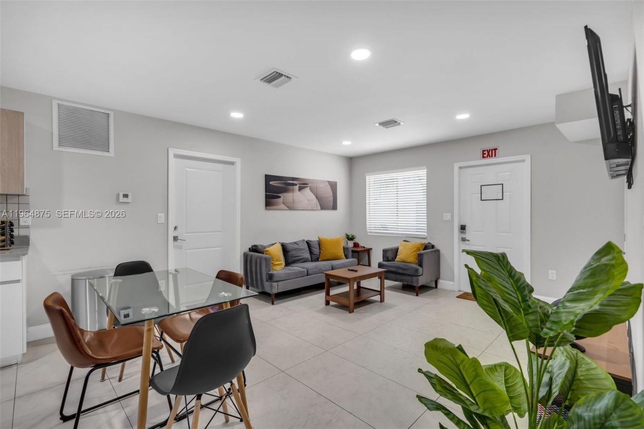 507 NW 8th Ave #2 , Fort Lauderdale, FL 33311 Photo