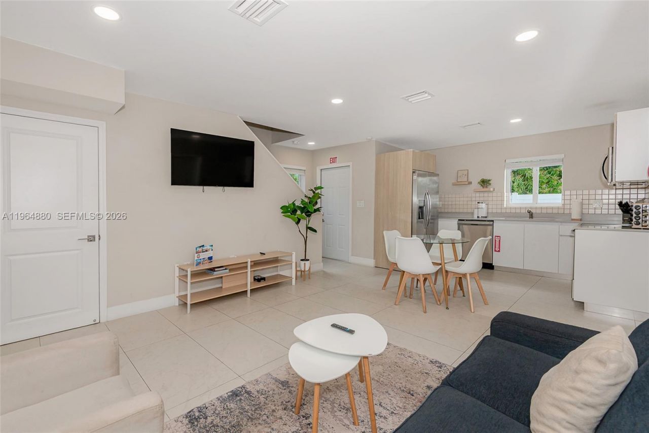 507 NW 8th Ave #1 , Fort Lauderdale, FL 33311 Photo