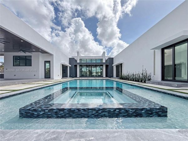 11481 SW 93 St, Miami, FL 33176