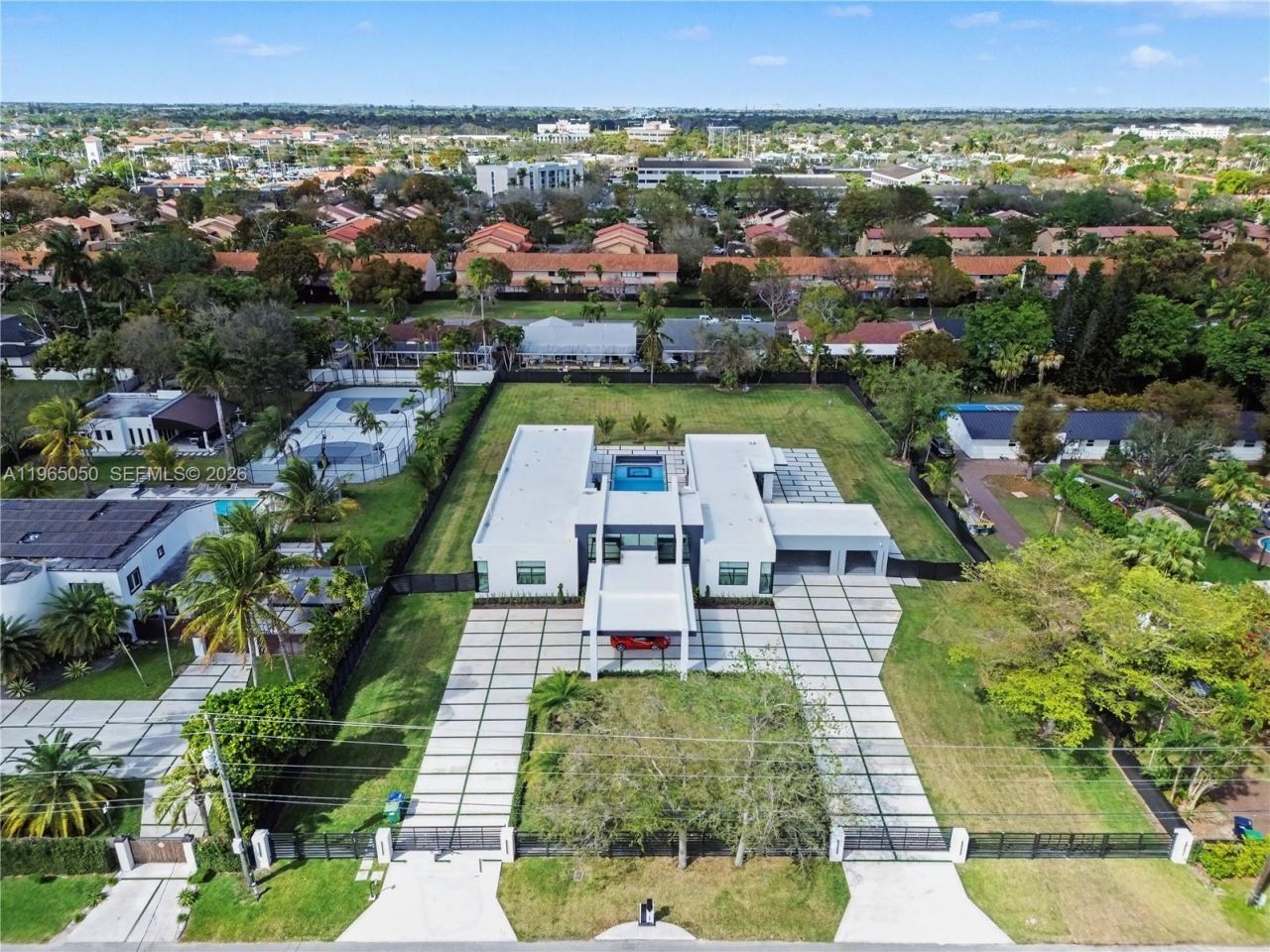 11481 SW 93 St, Miami, FL 33176 Photo