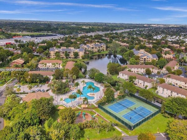 6609 SW 116th Pl, Unit E, Miami, FL 33173