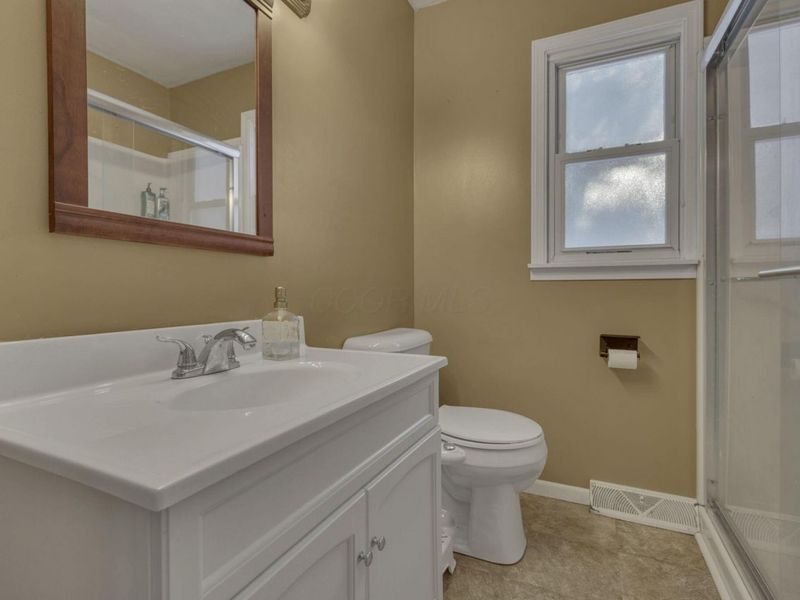 760 Lake Road SE, Lancaster, OH 43130 Photo 24