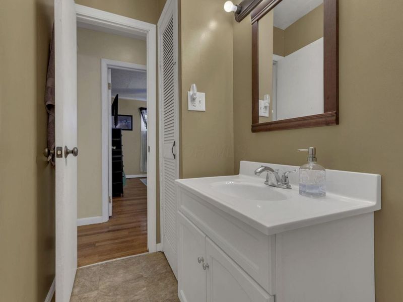 760 Lake Road SE, Lancaster, OH 43130 Photo 25