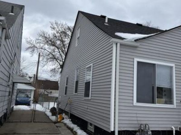 6394 Westwood Street, Detroit, MI 48228