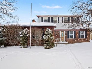 22162 Provincial Street, Woodhaven, MI 48183