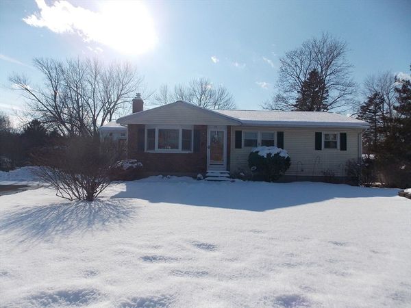 26 Old Bolton Rd, Hudson, MA 01749
