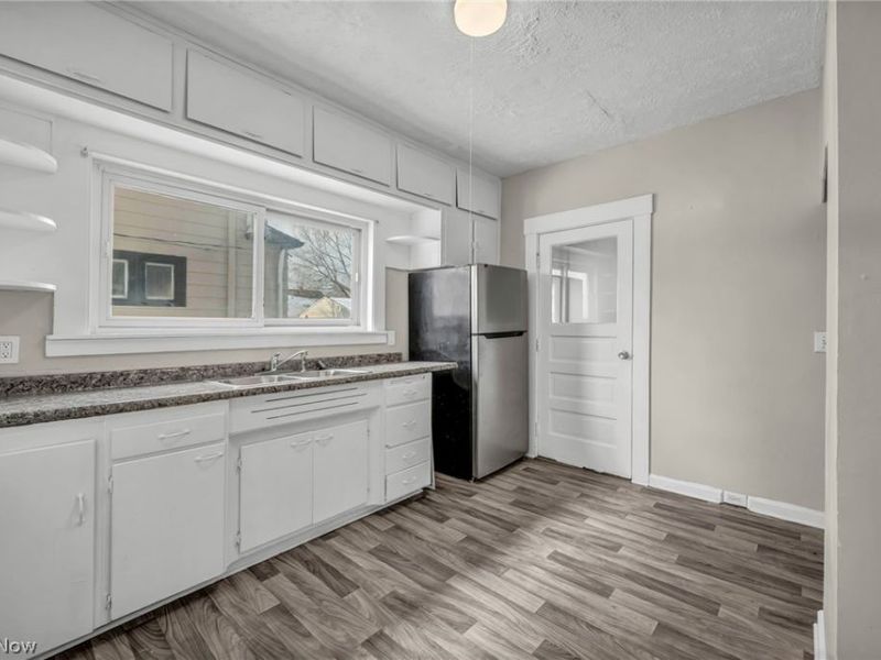 2218 W 100th Street, Cleveland, OH 44102 Photo 13