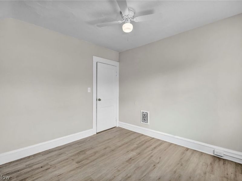 2218 W 100th Street, Cleveland, OH 44102 Photo 17