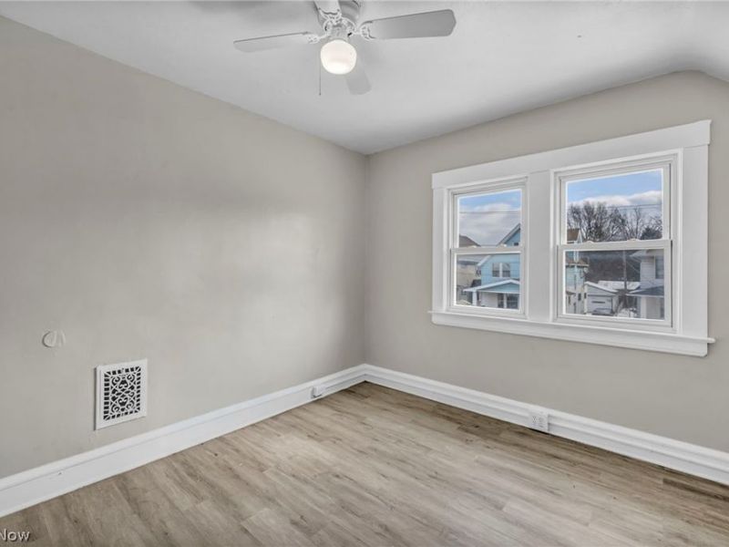 2218 W 100th Street, Cleveland, OH 44102 Photo 18