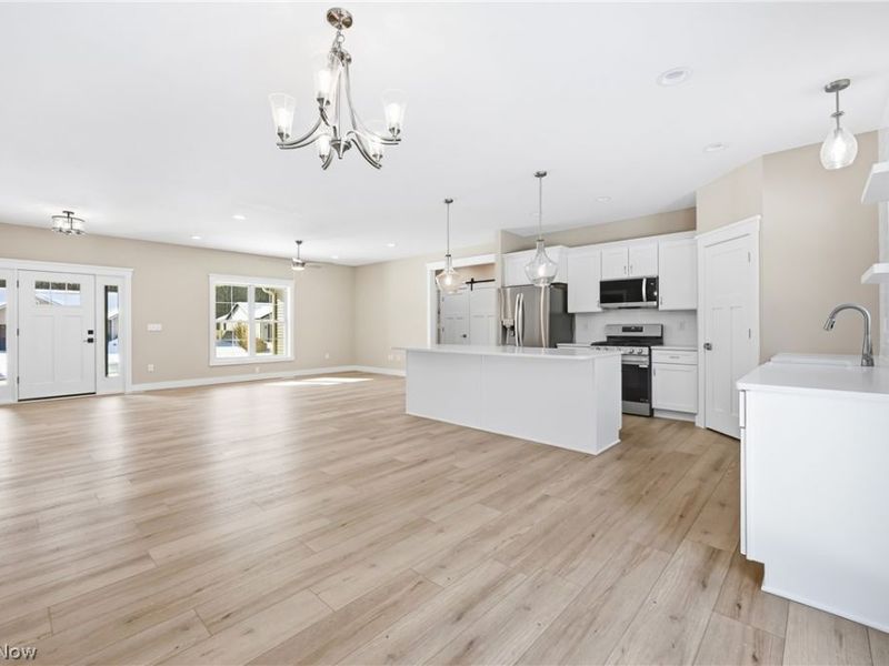 2310 Wilshire Drive, Cortland, OH 44410 Photo 17