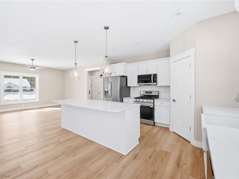 2310 Wilshire Drive, Cortland, OH 44410 Photo 18