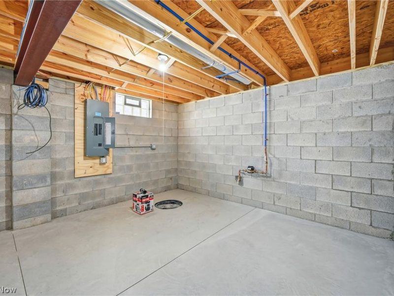 2310 Wilshire Drive, Cortland, OH 44410 Photo 45