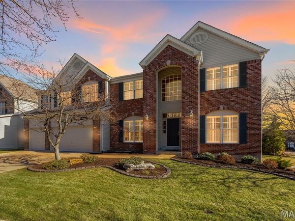 330 Calliope Place, Chesterfield, MO 63017