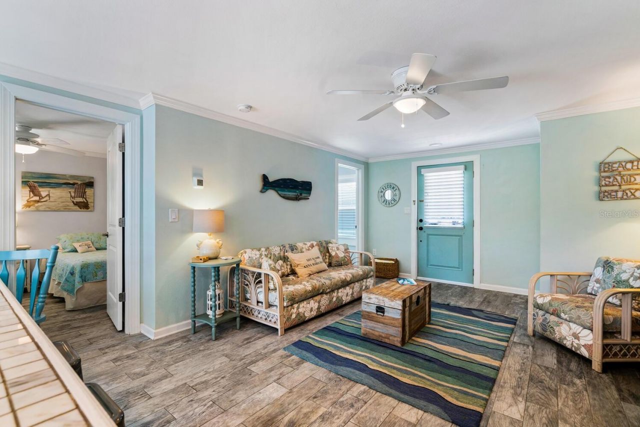 305 57th Street, Unit B, Holmes Beach, FL 34217 Photo