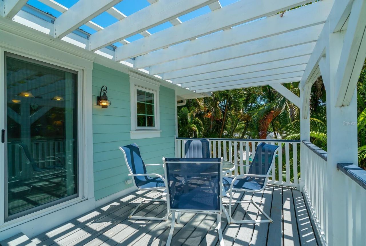 305 57th Street, Unit B, Holmes Beach, FL 34217 Photo