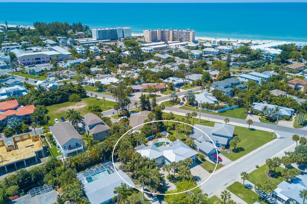 305 57th Street, Unit B, Holmes Beach, FL 34217 Photo