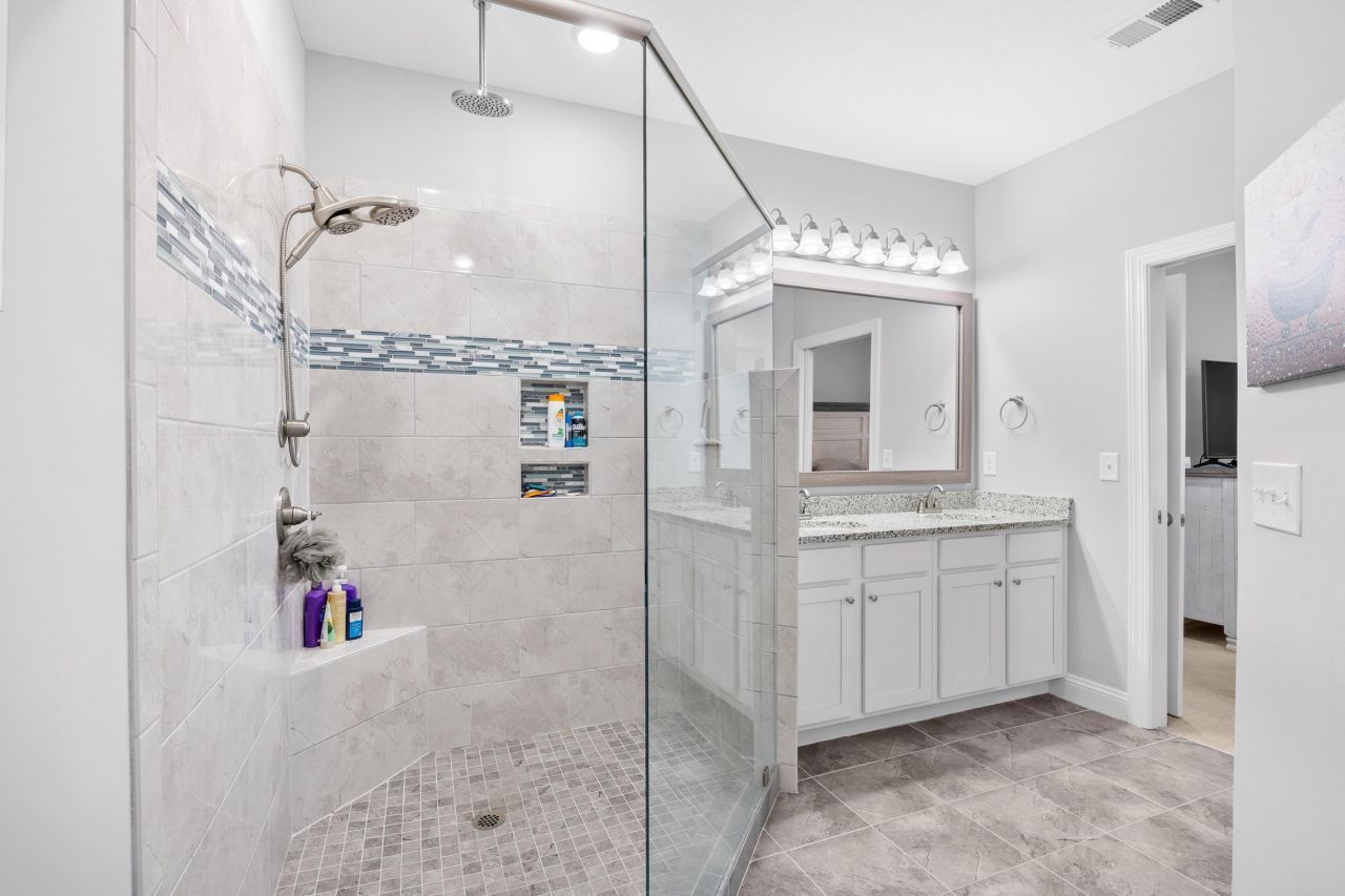 924 Jackline Place  Photo 16