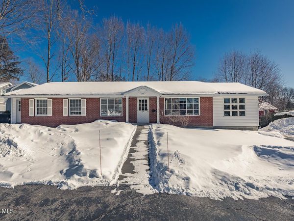 8 Medical Arts Lane, Saratoga Springs, NY 12866