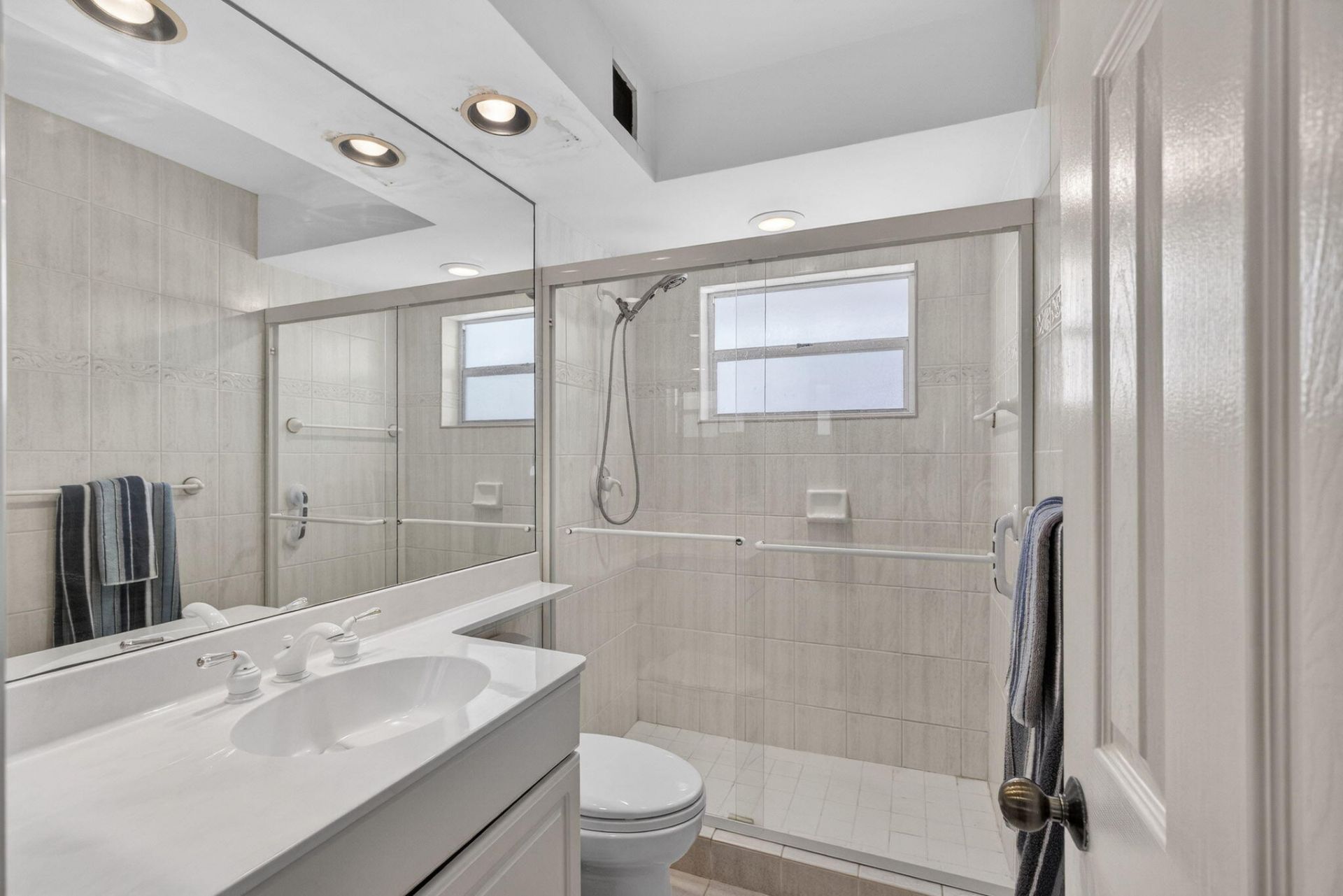 3600 N Ocean Drive, Unit 224, Singer Island, FL 33404 Photo