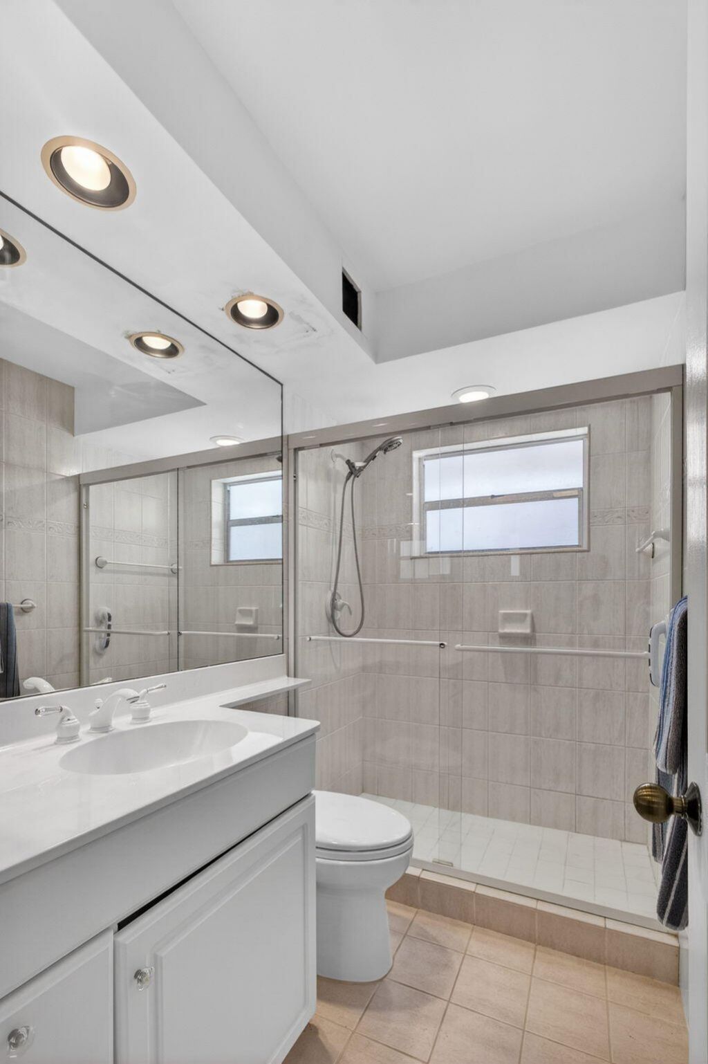 3600 N Ocean Drive, Unit 224, Singer Island, FL 33404 Photo