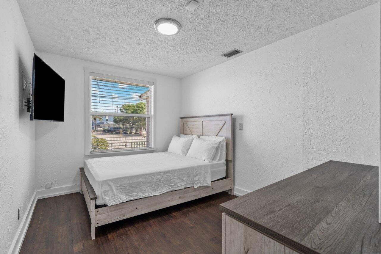 126 NE 4th Avenue, Delray Beach, FL 33483 Photo