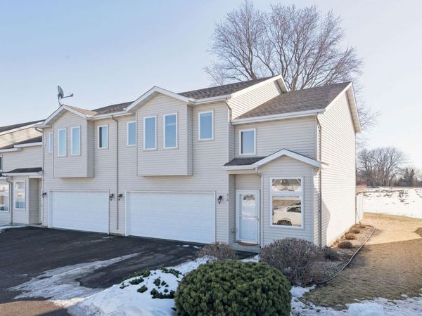 810 1st Street NW, New Prague, MN 56071