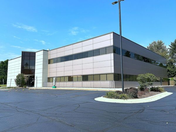 839 N Perryville Rd, Rockford, IL 61107