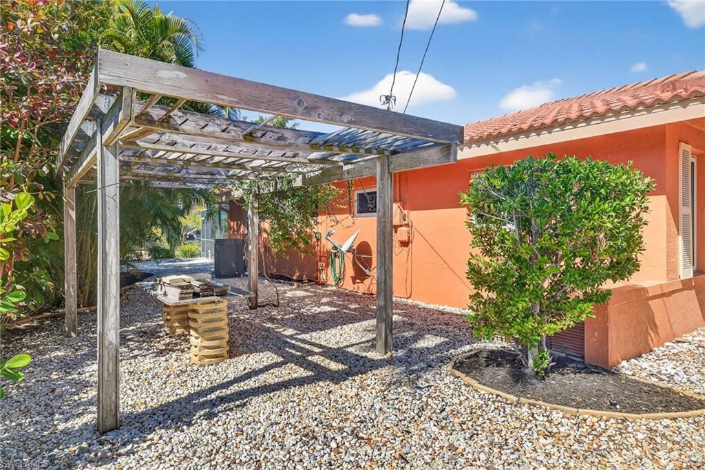 1065 Fish Crow Rd, Sanibel, FL 33957 Photo