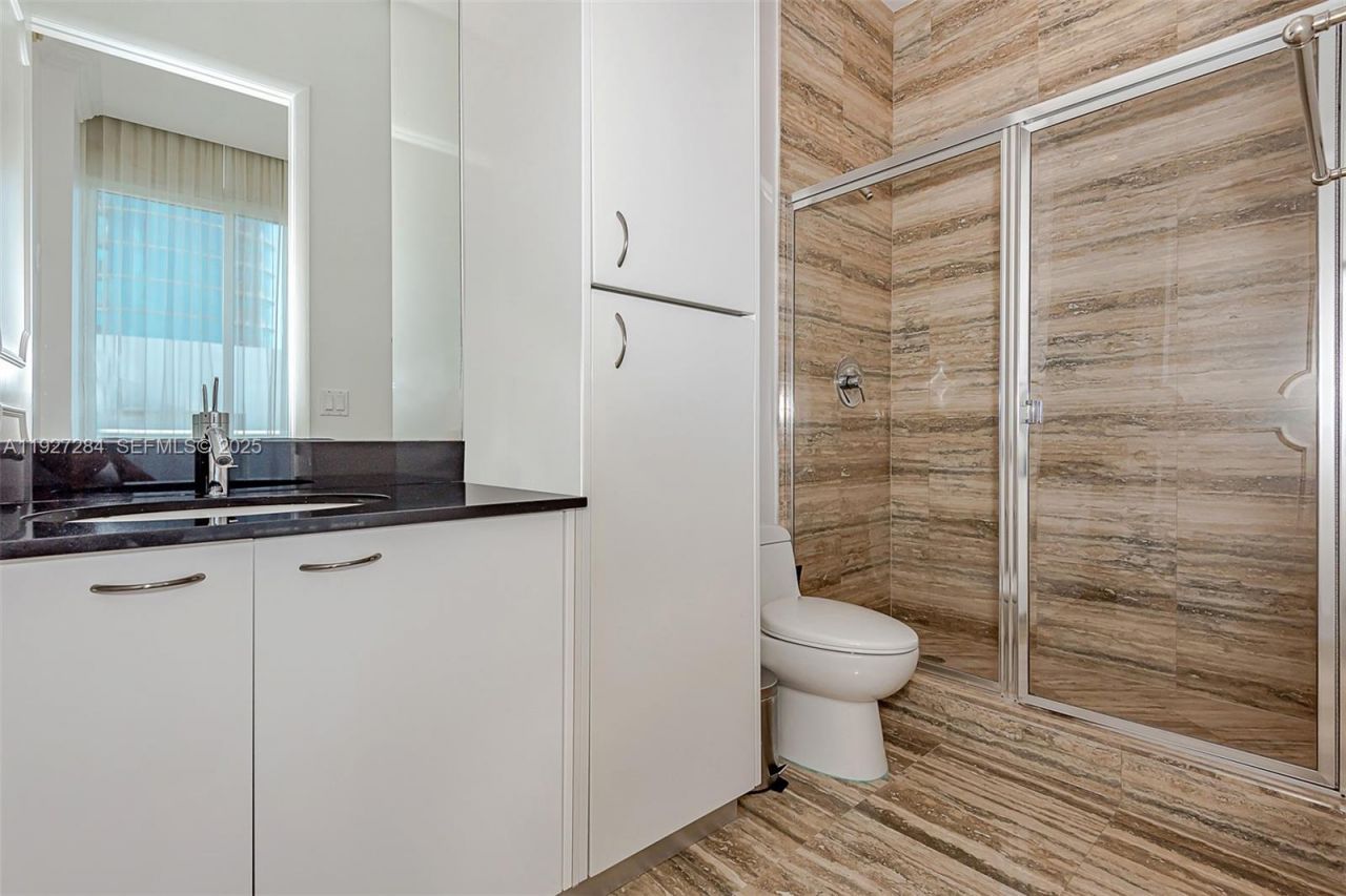 15901 Collins Ave, Unit 4302, Sunny Isles Beach, FL 33160 Photo