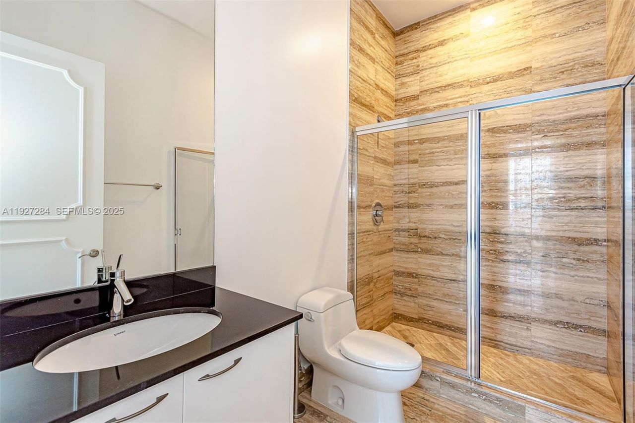 15901 Collins Ave, Unit 4302, Sunny Isles Beach, FL 33160 Photo